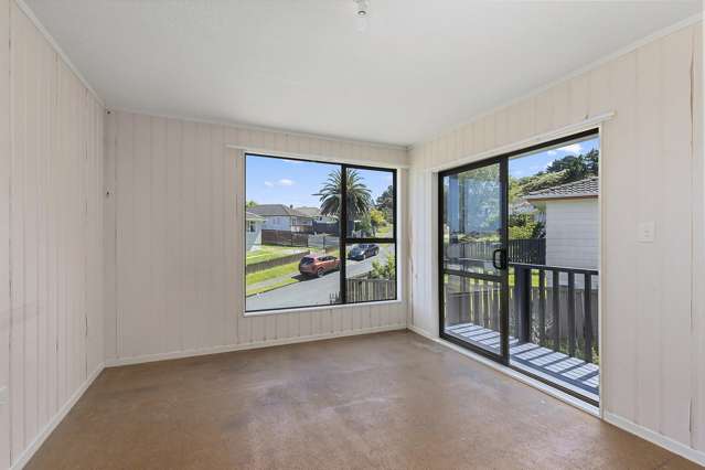 16 Penguin Grove Waitangirua_3