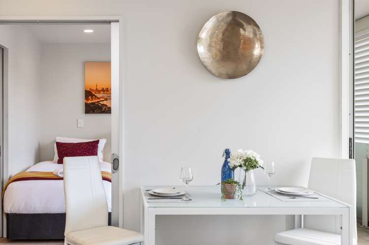 1004/10 Waterloo Quadrant Auckland Central_4