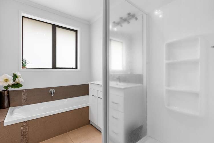 129 Ballintoy Park Drive Welcome Bay_16