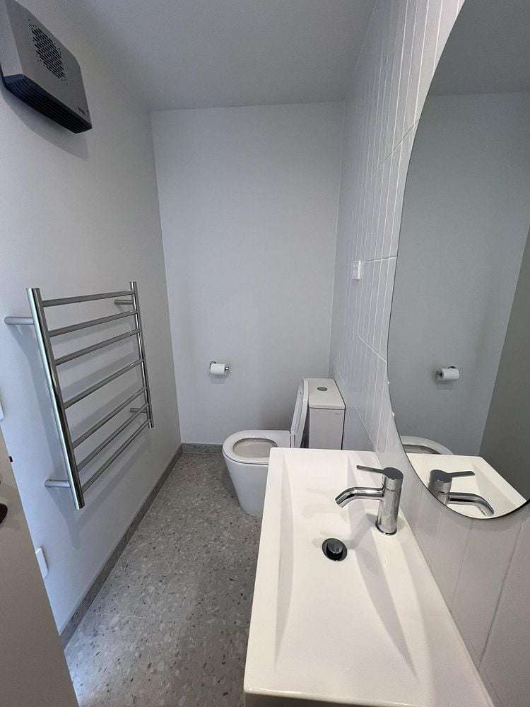 8/24 Dampier Street Woolston_21