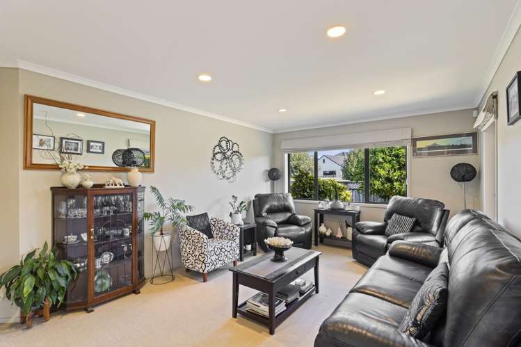 6 Royal Heights Glen Avon_17