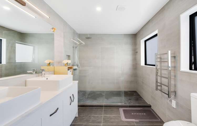 11 Whawhaki Road Beachlands_13