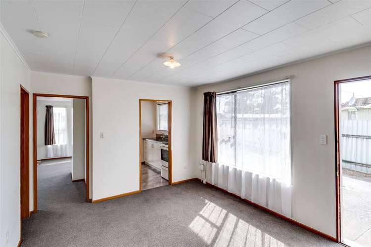 64 Columbus Crescent Flaxmere_9