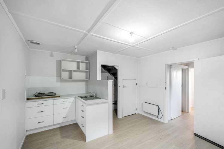 123 Bellevue Road Brookfield_13