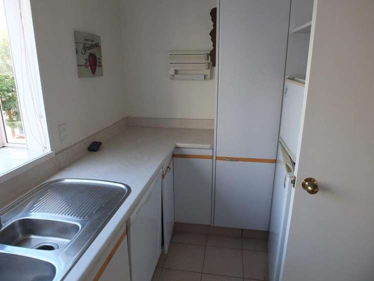 18/20 Thompson Street Mount Cook_9