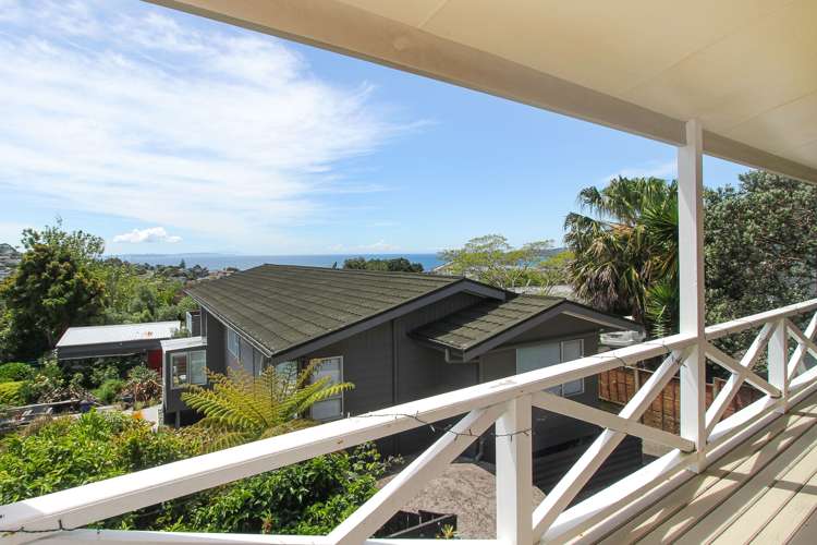 18a Gledstane Road Stanmore Bay_15