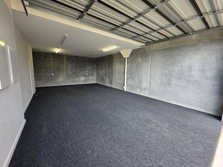 27 Riverbank Road Otaki_7