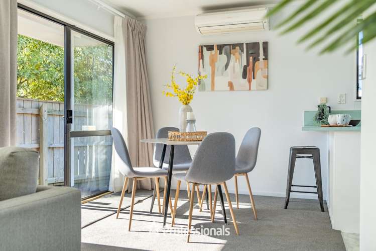 5/8 Hewer Crescent Naenae_3