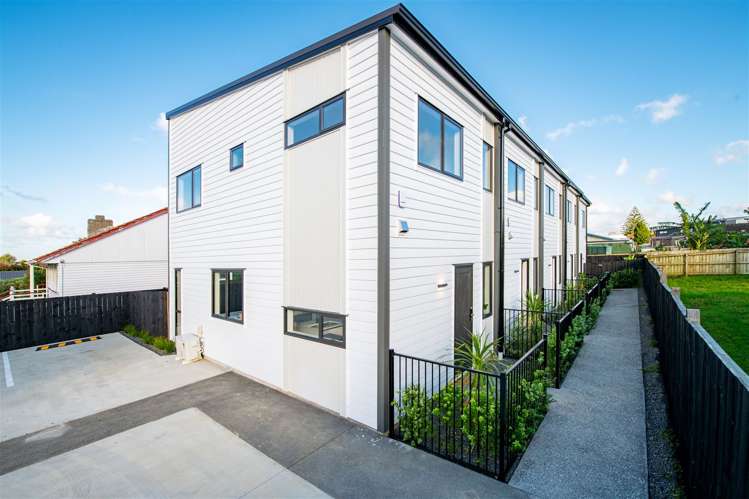 3/69 Wharf Road Te Atatu Peninsula_18