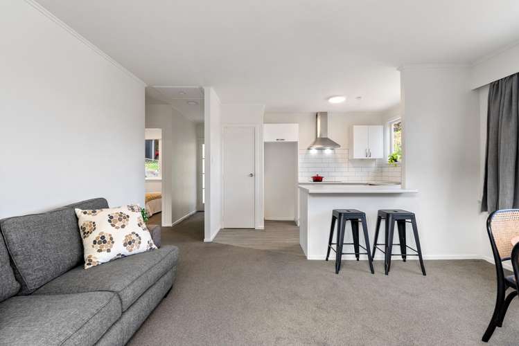 5 Chaucer Way Karori_4