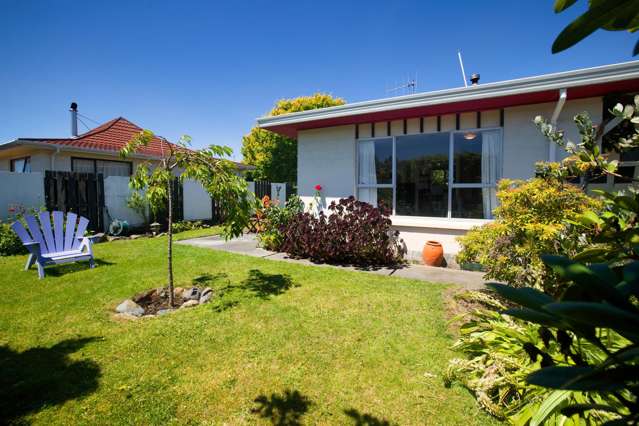 151 & 151a Beach Road Kaikoura_1