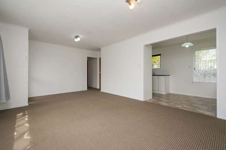 5 Celeste Place Totara Vale_5