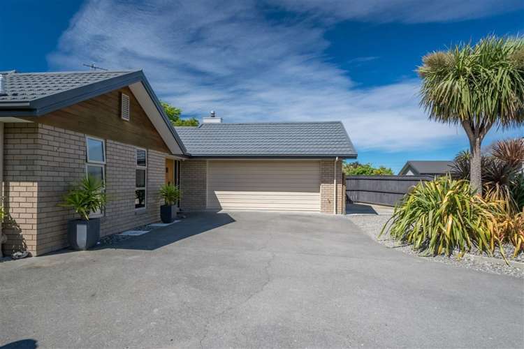 10 Roussel Place Springlands_24