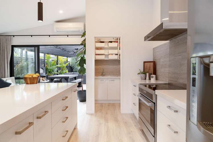 12 Hanlow Place_4