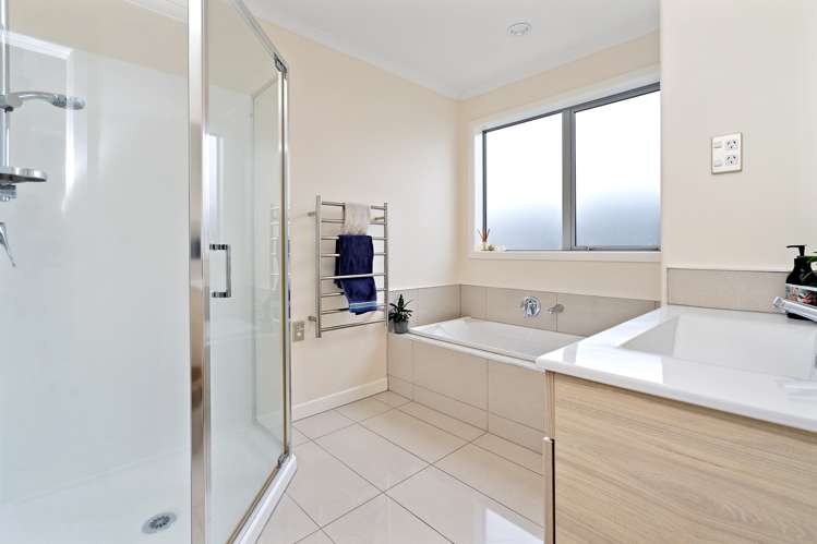 48 West Thompson Street Leamington_14