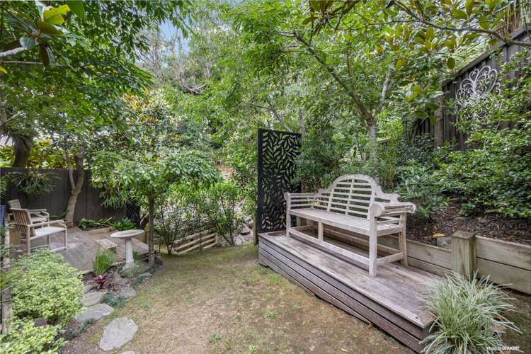 105B Beach Road Mellons Bay_13