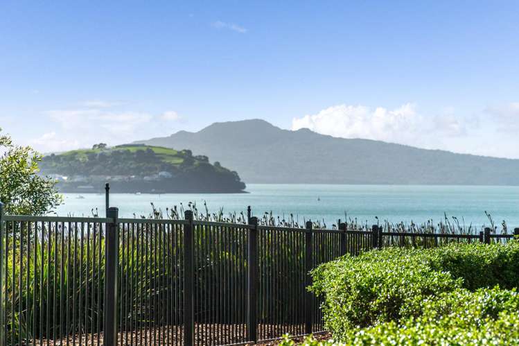 2D/154 St Stephens Avenue Parnell_1