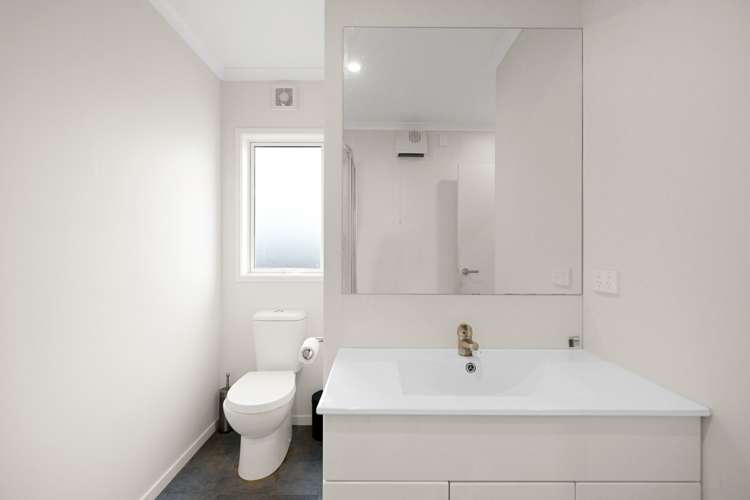 10/10 Burrows Place Frankton_9