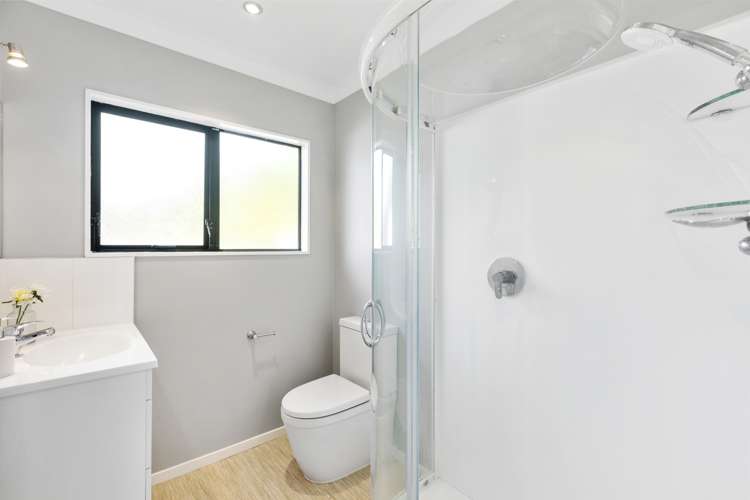 2 Beaufield Lane Te Atatu Peninsula_10