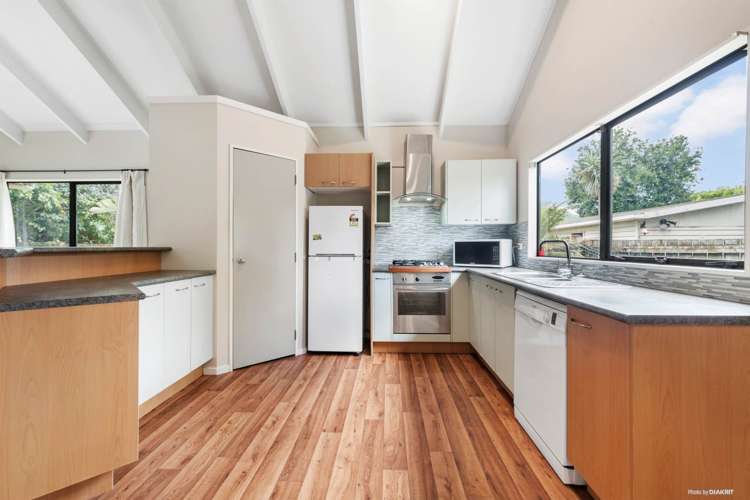 110b Mcleod Road Te Atatu South_6