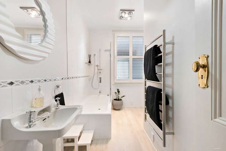 30 Russell Street Stanley Point_17