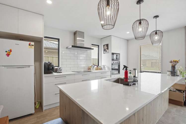 25 Crossley Avenue Woodend_2