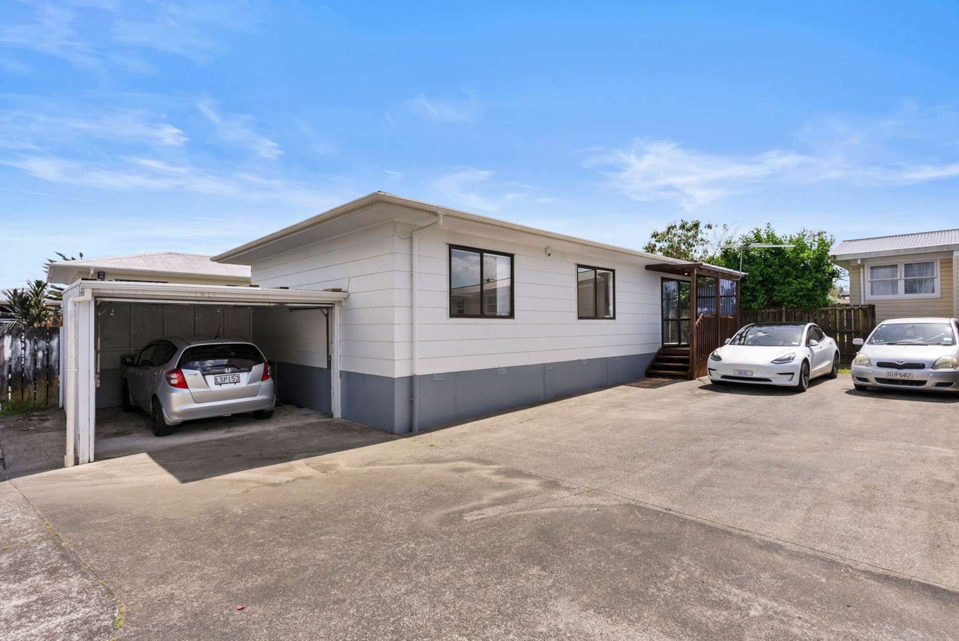 2/14 John Street Mangere East_0