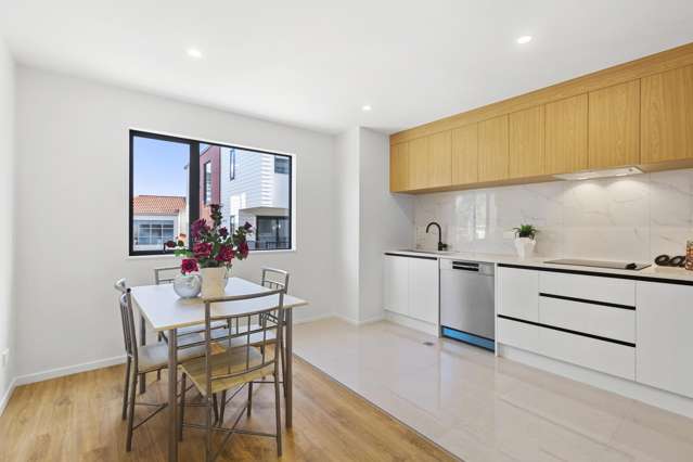 5/5 Chevis Place Pakuranga_1