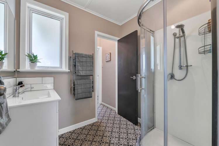 33 Turakina Street Merrilands_11