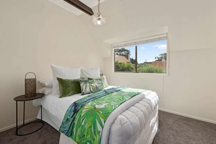 2b Elderwood Lane Belmont_13