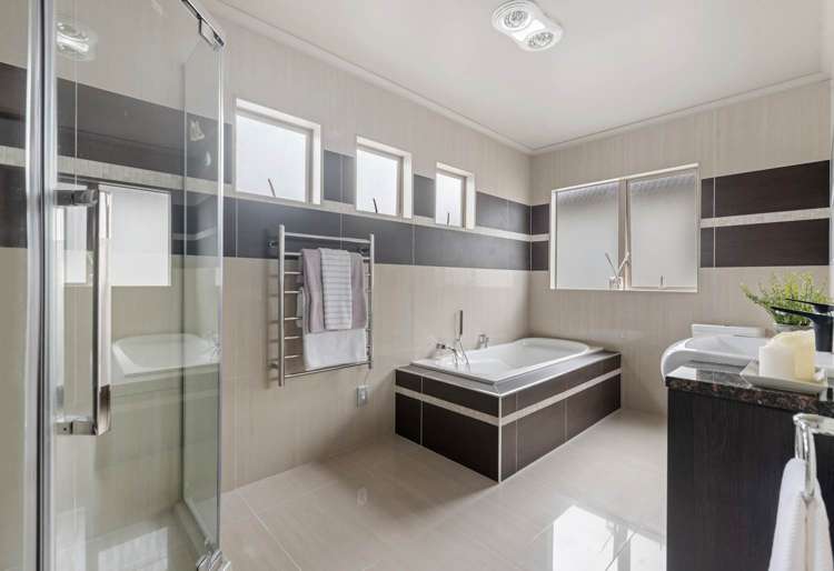 22 Mandival Avenue Flat Bush_13