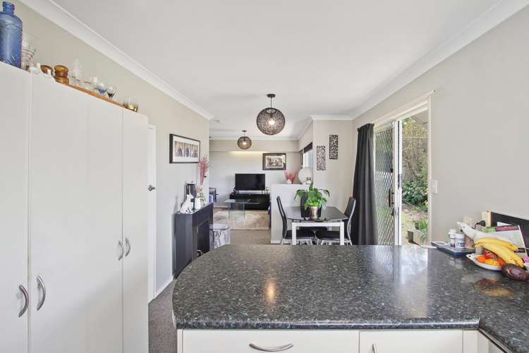 2/57 Coronation Road Hillcrest_7