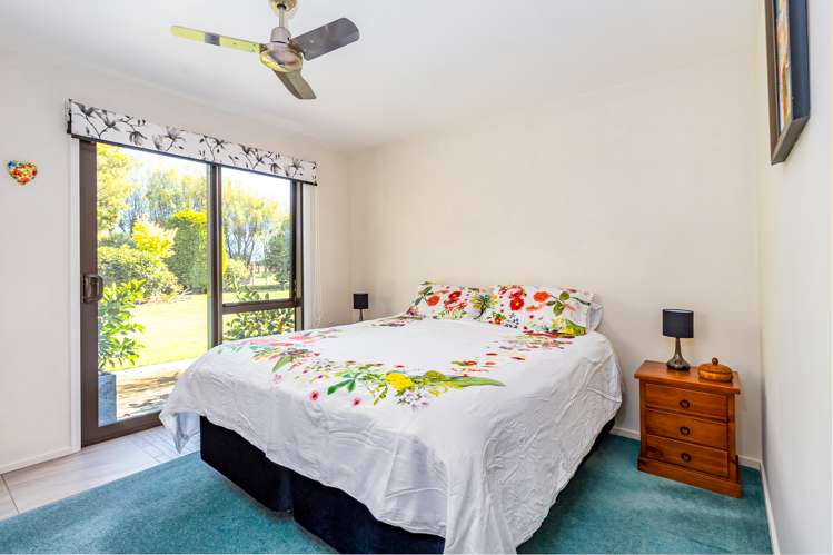 65 Beach Road East Elgin_8