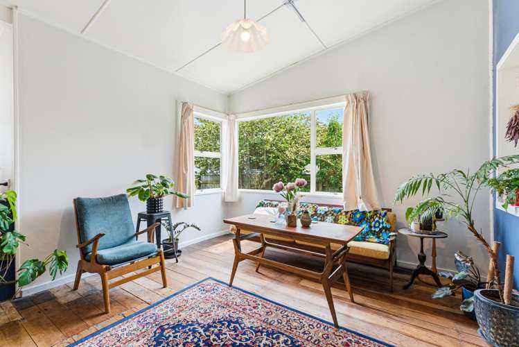 2 Cambridge Street Pahiatua_4