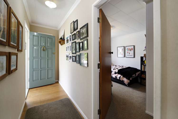 35 The Ridgeway Enner Glynn_16