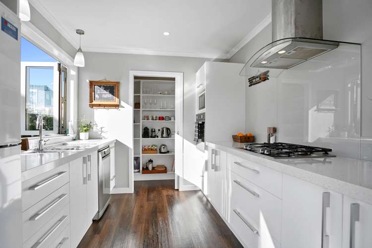 46 Plescher Crescent Leamington_14