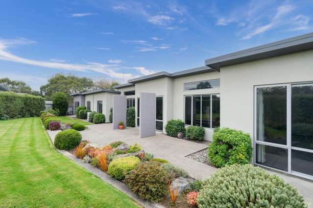 Space, style and privacy in a prime location