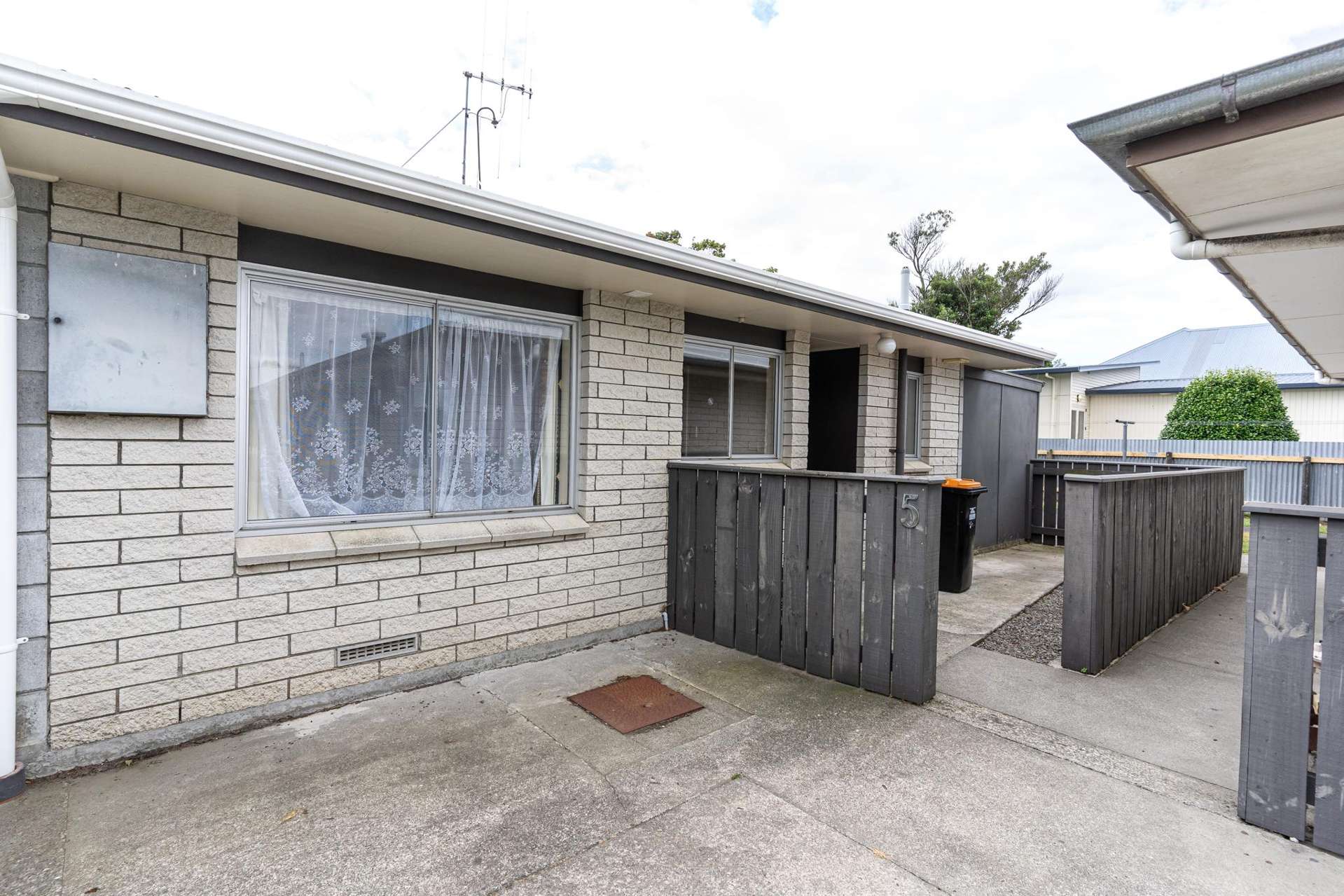 5 South Street West End_0