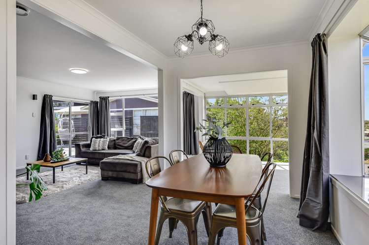 9 Beaumaris Place Dinsdale_11