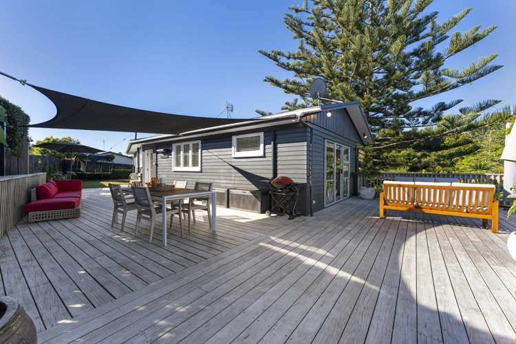 21 Lowtherhurst Road Massey_16