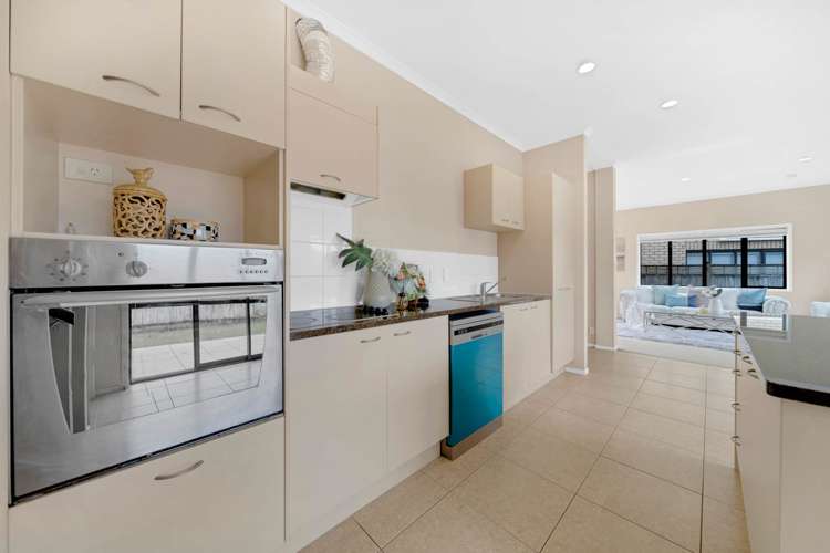 82 Skip Lane East Tamaki_11