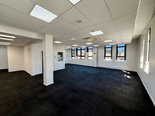 1 Dickens Street City Centre_3