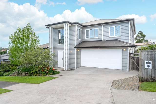 Executive Family Oasis in The Gardens