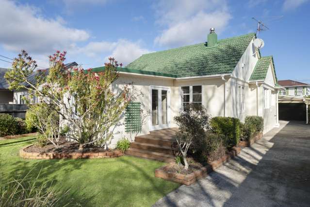 Boulcott Beauty- Solid First or Family Home