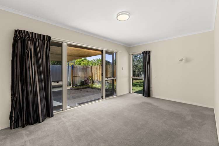 73 Kensington Drive Taradale_5