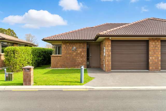 Effortless living with river views - 60+