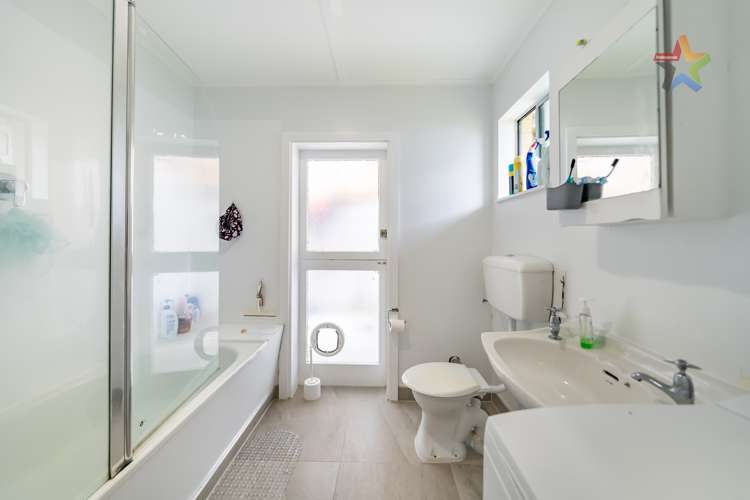 11a Foster Street Taita_24