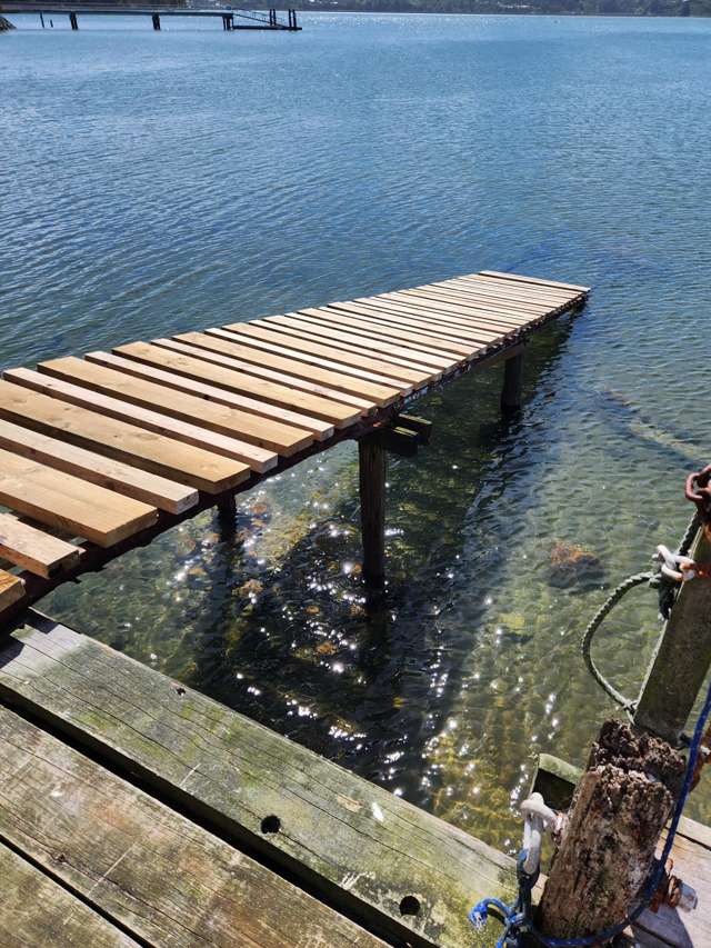 2006.003 Boat Shed - Harington Point Road Otakou_4