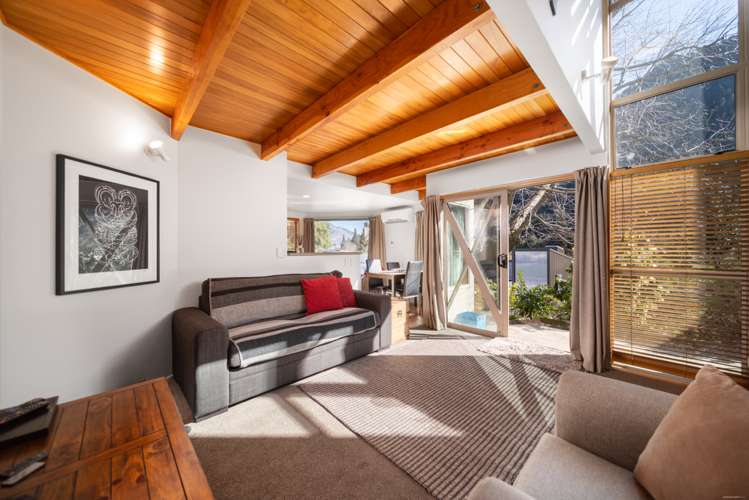 10/19 Gorge Road Queenstown_7