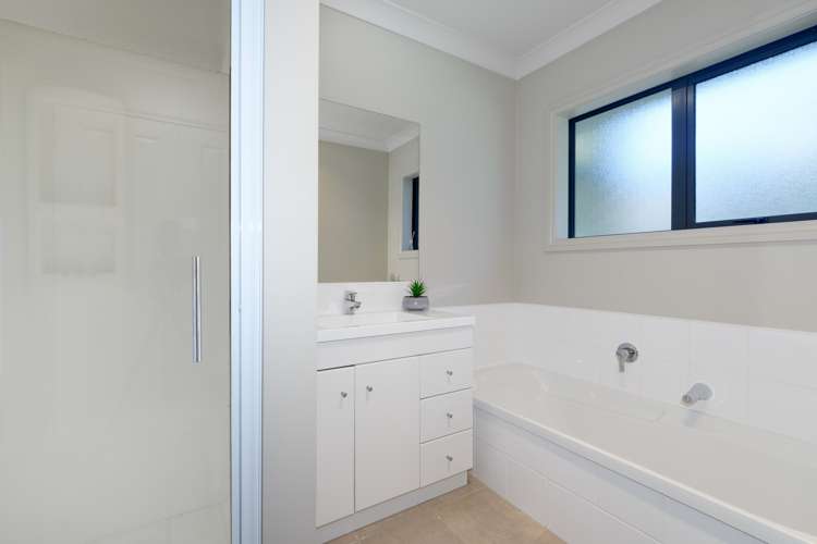 22 Caldera Close Pyes Pa_17